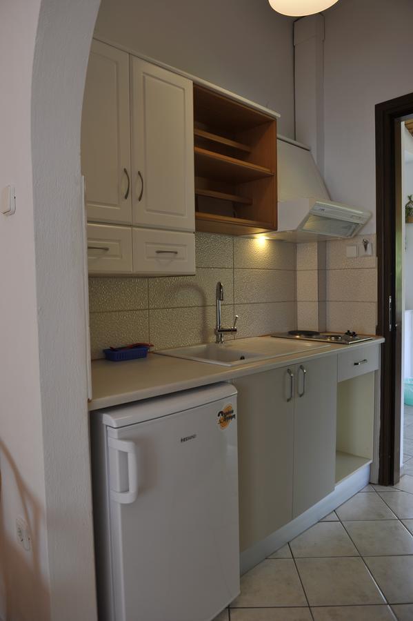 Hotel Rea Megali Ammos  Buitenkant foto