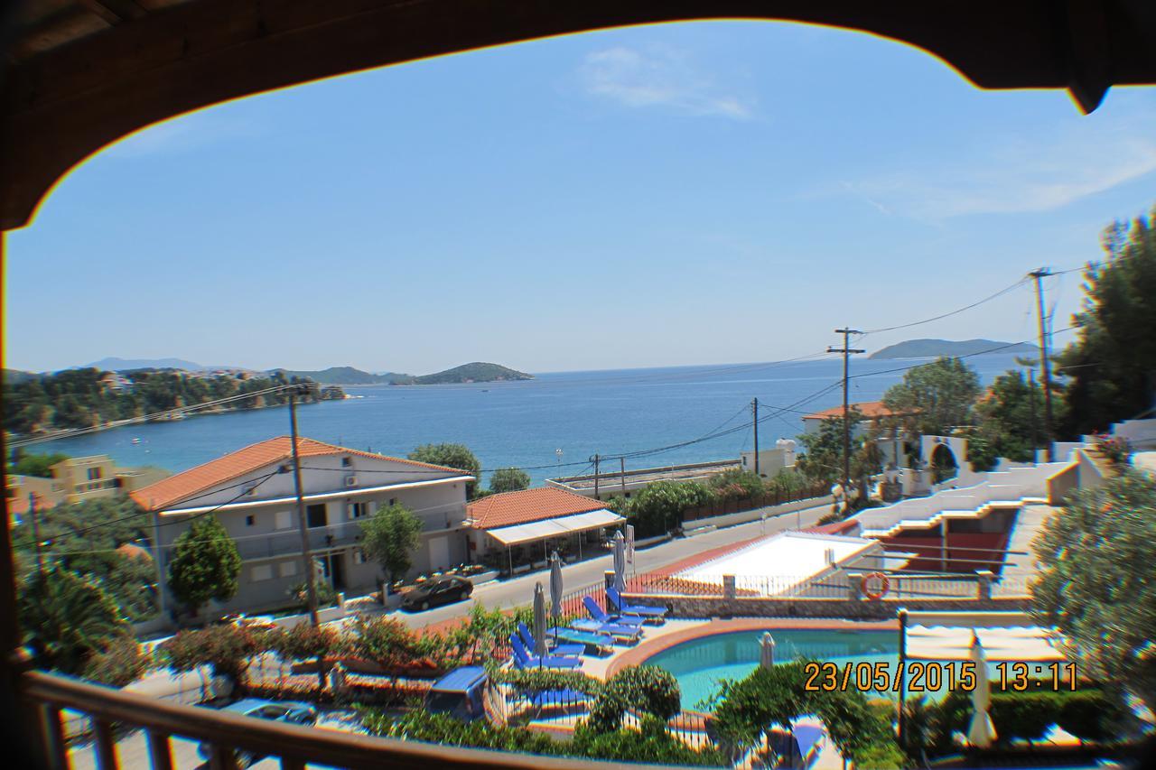 Hotel Rea Megali Ammos  Buitenkant foto