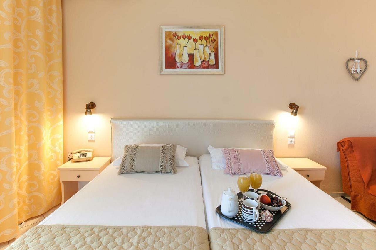 Hotel Rea Megali Ammos  Buitenkant foto