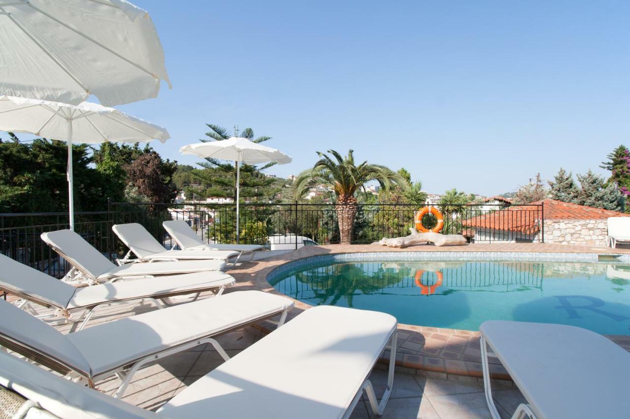 Hotel Rea Megali Ammos  Buitenkant foto