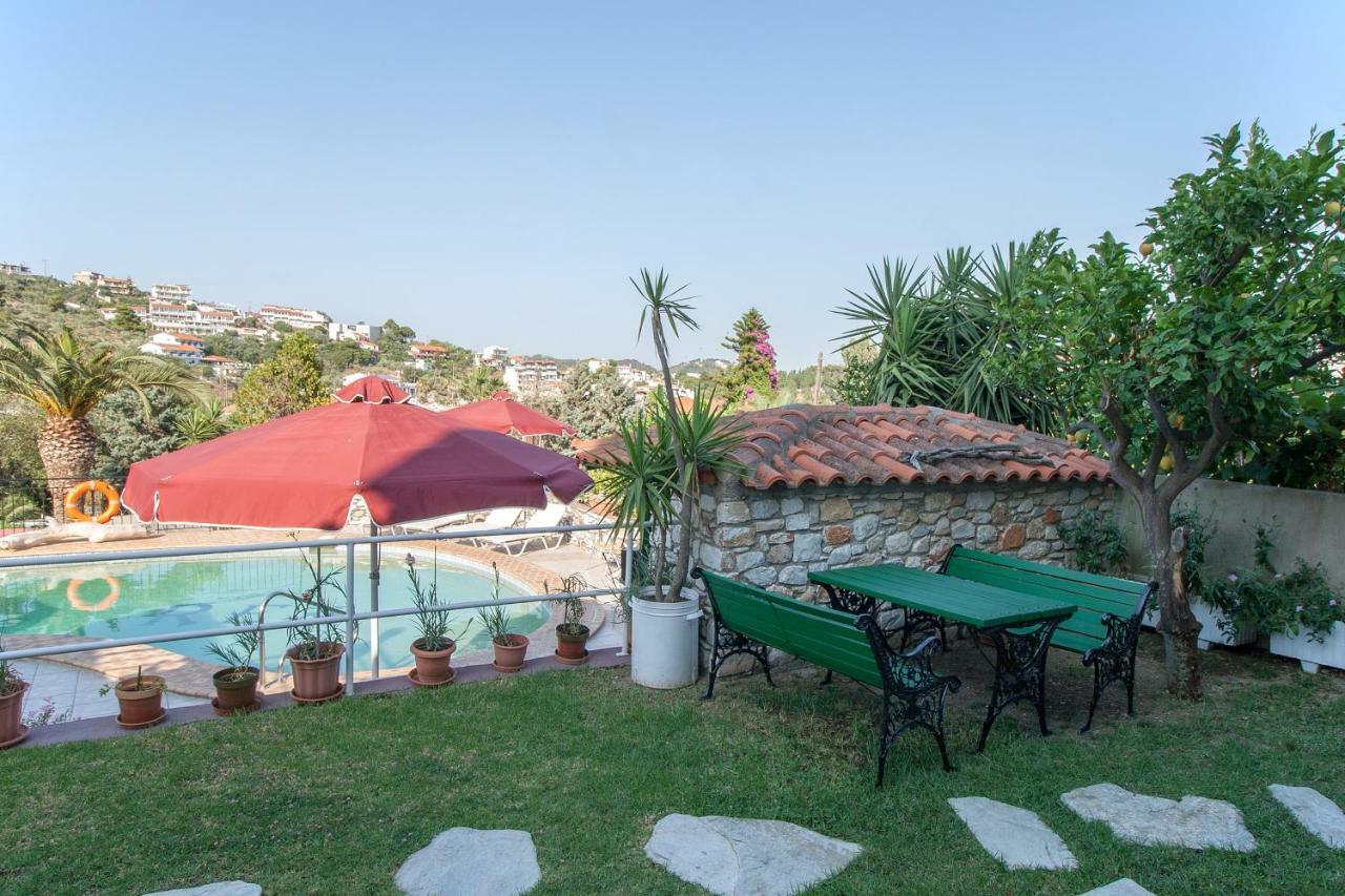 Hotel Rea Megali Ammos  Buitenkant foto