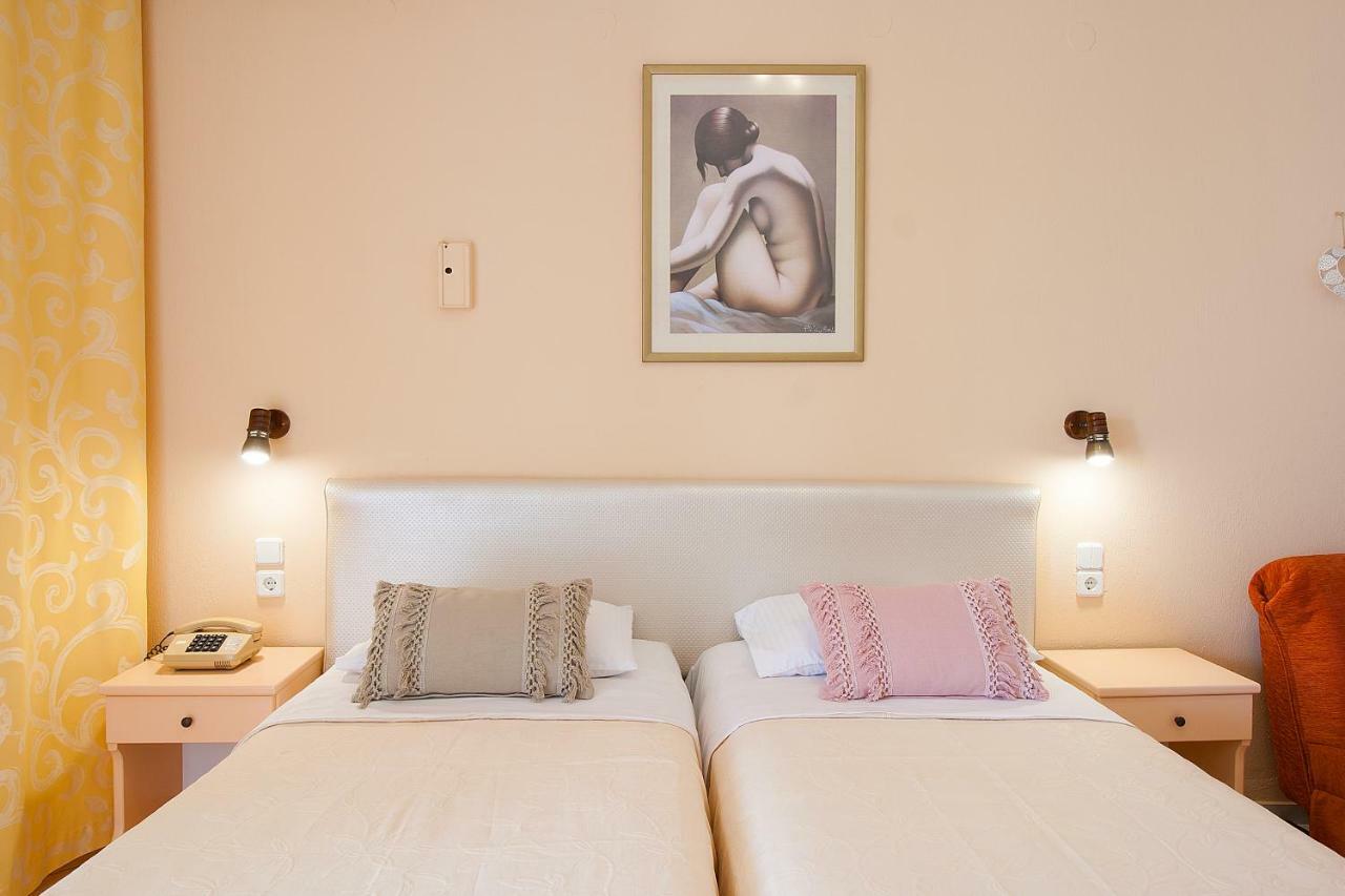 Hotel Rea Megali Ammos  Buitenkant foto