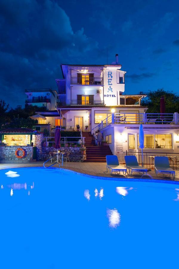 Hotel Rea Megali Ammos  Buitenkant foto